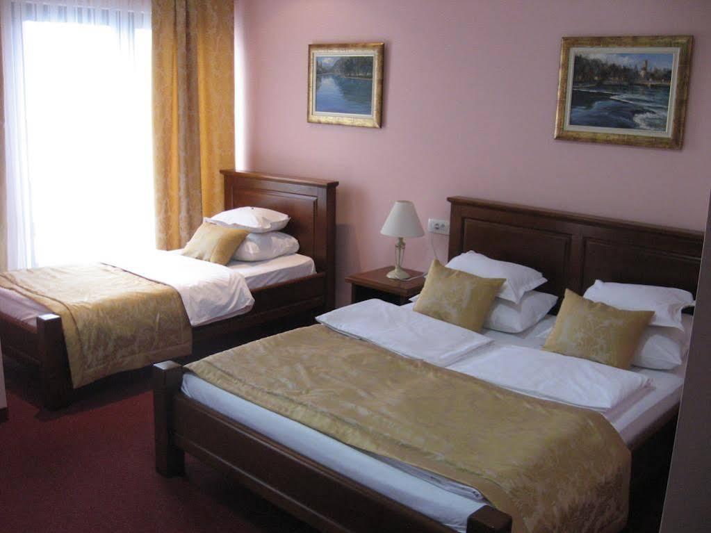 Hotel Opal Exclusive Bihać מראה חיצוני תמונה