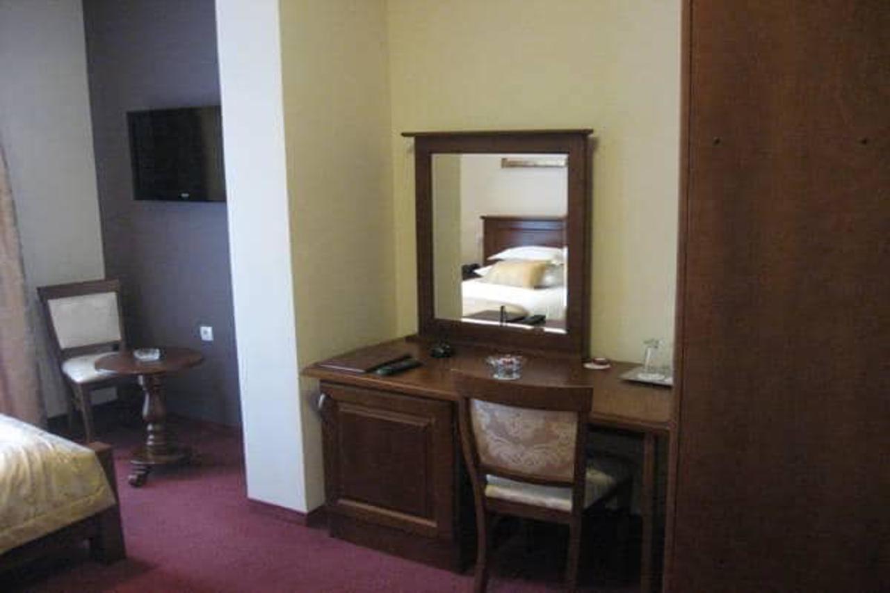 Hotel Opal Exclusive Bihać מראה חיצוני תמונה